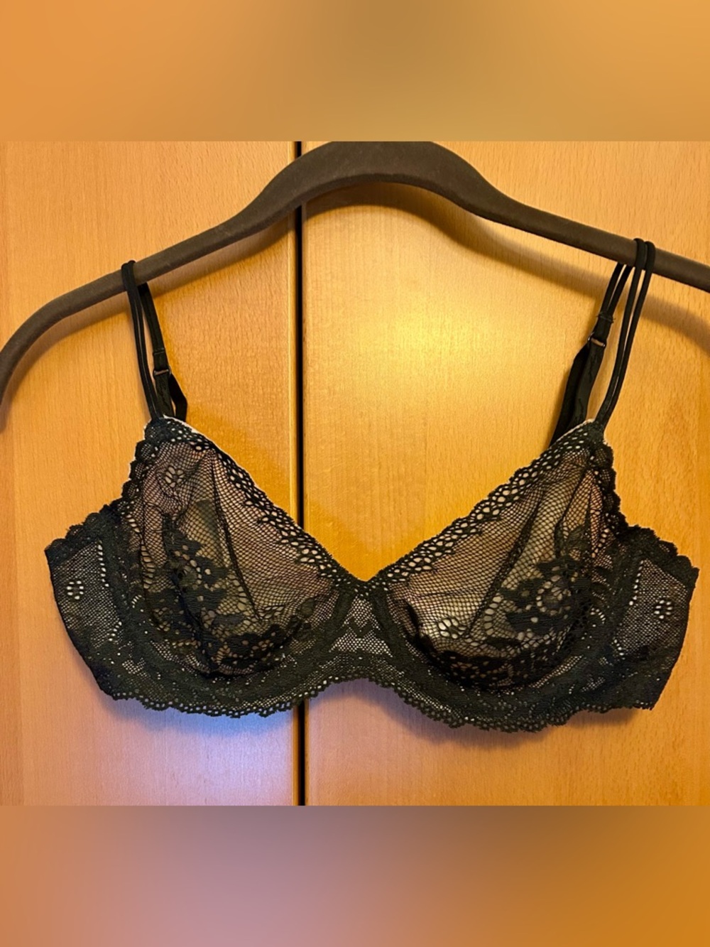 Victoria’s Secret Angels Demi Black Lace Underwire Bra size 36B